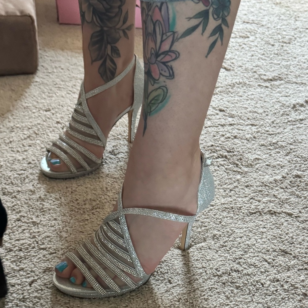 Size 7 Rhinestone Heels - - Picture 6 of 6